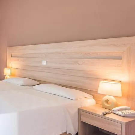 Hotel Princess Flora 3*